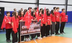 Fethiye’de Cumhuriyet coşkusu: Üç ülkeden ekipler sahnede