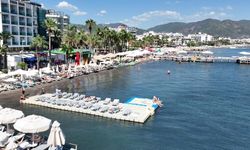 Marmaris’te ekim ayında deniz keyfi: İngiliz turistler güneşe koştu