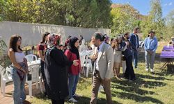 Muğla’da huzurevi sakinleri ve gençler mangalda buluştu