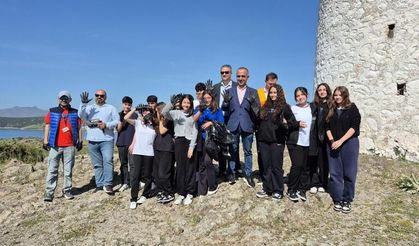 Turizm Haftası'nı temizlik yaparak kutladılar