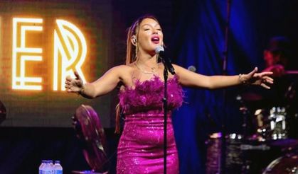 Azka’da Cerem Rüzgarı: Güçlü sesi ve şıklığıyla büyüledi