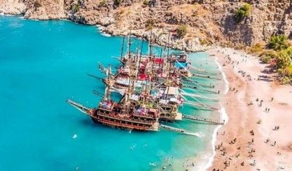 Ölüdeniz Tekne Turu 2025: Fiyatlar, Rota, Tavsiyeler ve Tüm Merak Edilenler