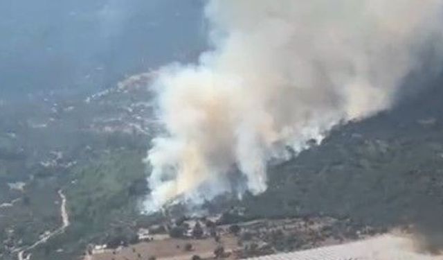 Seydikemer'deki orman yangınına ekiplerin müdahalesi devam ediyor