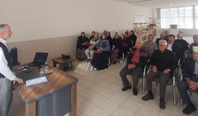 Ortaca'da umre yolcularına seminer