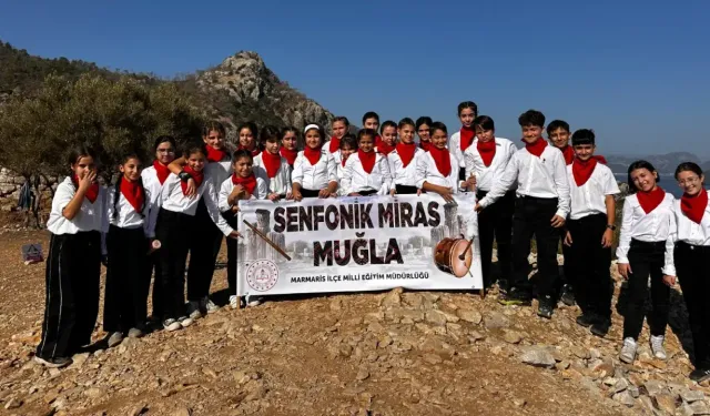 Marmaris'e eğitimde beş ödül birden aldı