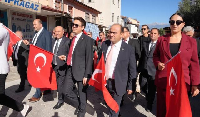 Seydikemer'de Cumhuriyet'in 102. yılı coşkuyla kutlandı