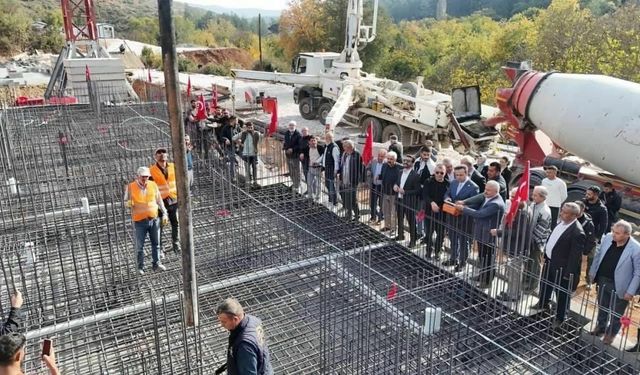Kavaklıdere'de 9'uncu toplu konut için temel atıldı