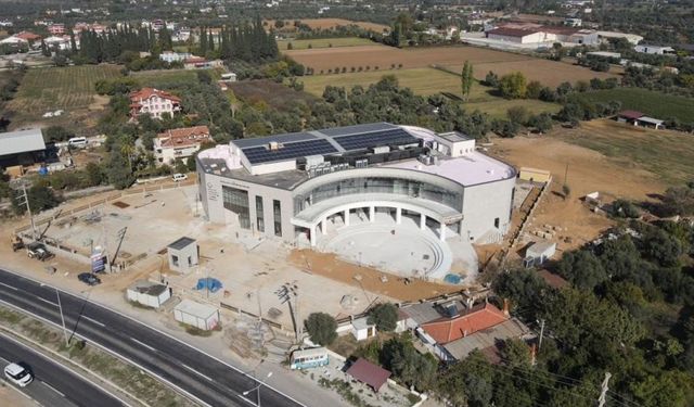 Milas Kültür Merkezi’nde sona yaklaşıldı