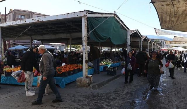 Muğla Büyükşehir Yatağan pazar yerini yeniliyor