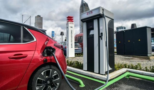 Elektrikli araç şarj hizmetlerinde kurallar değişiyor