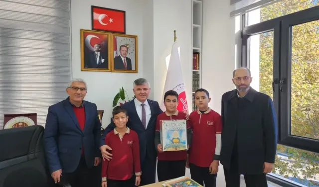  Köyceğizli öğrencilerden yürek ısıtan yardım