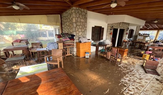 Datça’da sağanak yağış etkili oldu