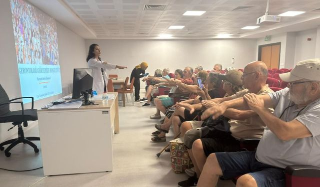 Marmaris Devlet Hastanesi'nde gerontoloji atölyesi başladı