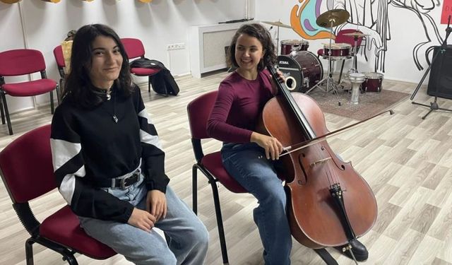 Menteşe’de gençler sanatla buluşuyor