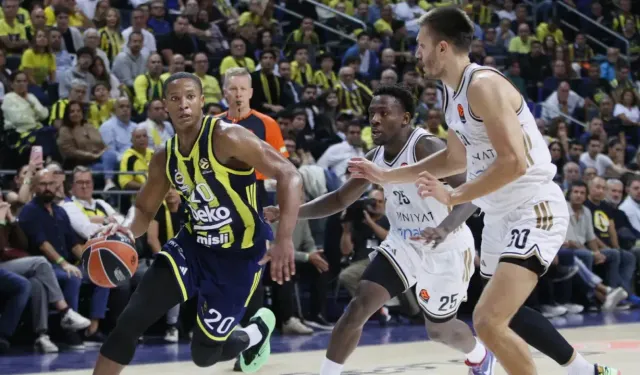  Fenerbahçe, Dubai Basketbol deplasmanında