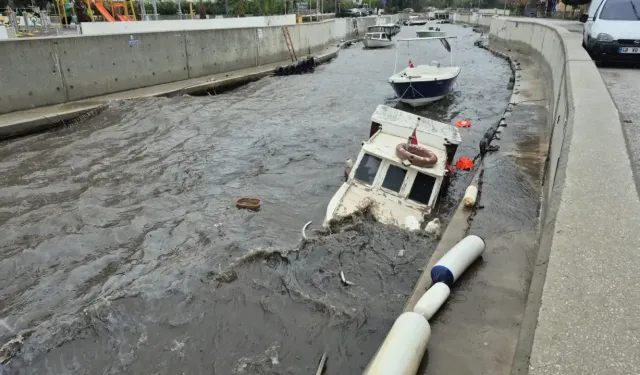  Karaya vuran ve batan teknelerde büyük hasar meydana geldi