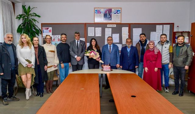 Menteşe İlçe Milli Eğitim Müdürü Mehmet Keleş’ten Sürpriz Doğum Günü Ziyareti!