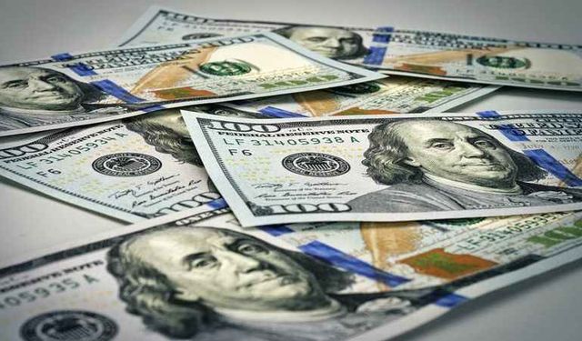 Dolar 43,15’e Dayandı: Serbest Piyasada Döviz Güne Yükselişle Başladı