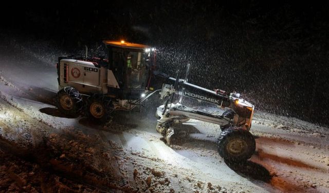 Menteşe Belediyesi’nden Kar Mesaisi