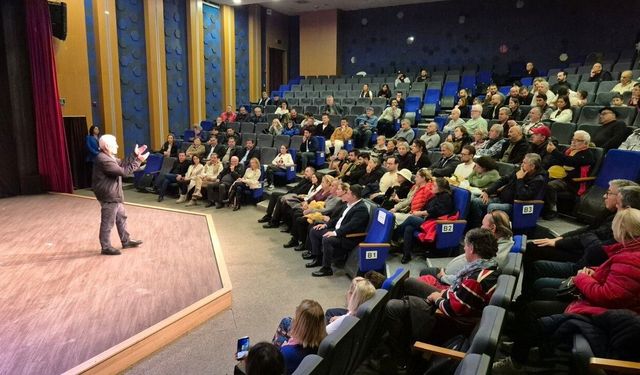  Mavi'nin İsimsiz Kahramanları belgeselinin ilk gösterimi yapıldı