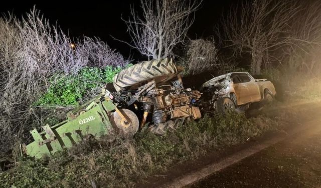 Pikap traktöre arkadan çarptı: 2 yaralı