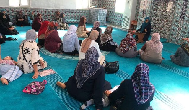 Köyceğiz’de kadınlara ve öğrencilere yönelik Miraç Kandili programı düzenlendi