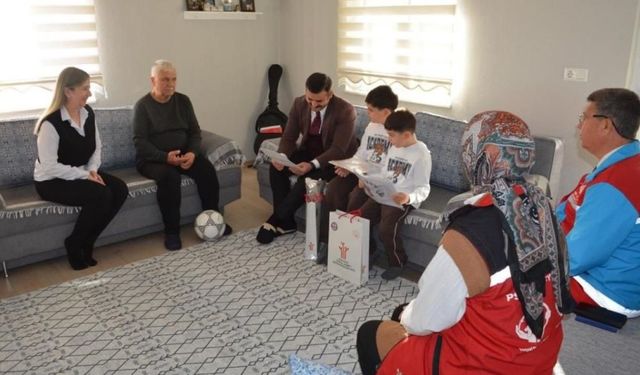 Köyceğizli şehit çocuklarını, Bakan Göktaş unutmadı