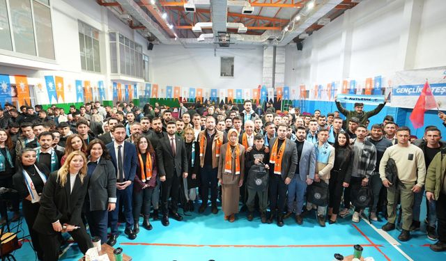 AK Parti Muğla İl Gençlik Kolları’ndan “Gençlik Ateşi” Buluşması