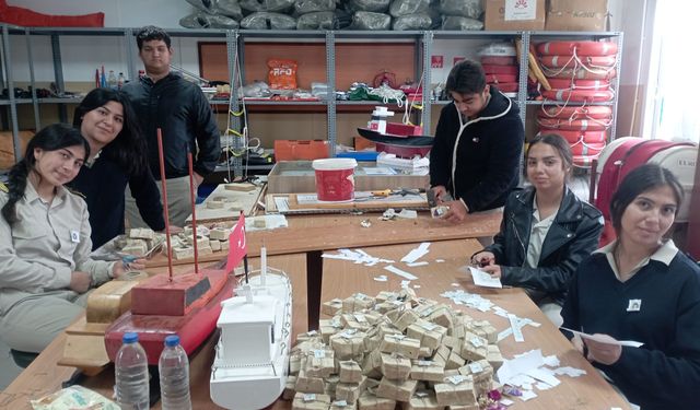 Marmaris'te Öğrenciler Atık Yağdan Sabun Yaptı