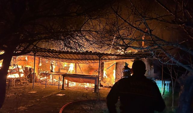 Menteşe’de ev yangını korkuttu