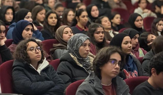 Fethiye’de Gençlere Dolandırıcılık Uyarısı