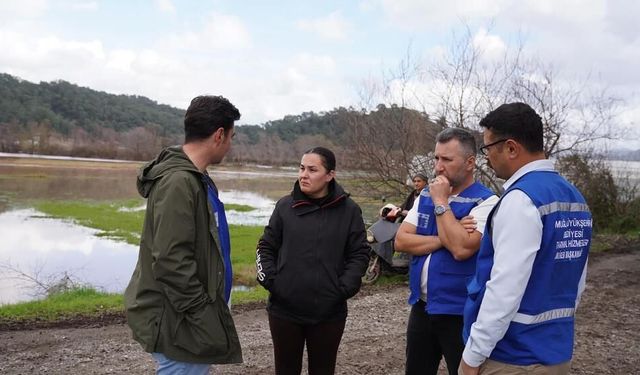 Muğla Büyükşehir'den Köyceğiz’de sel sonrası üreticiye destek