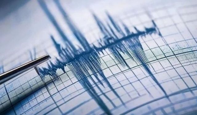 6.2 şiddetinde deprem oldu! İtalya sallandı