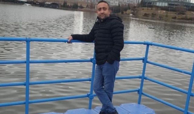 Halı Sahada Fenalaşan 48 Yaşındaki Adam Hayatını Kaybetti