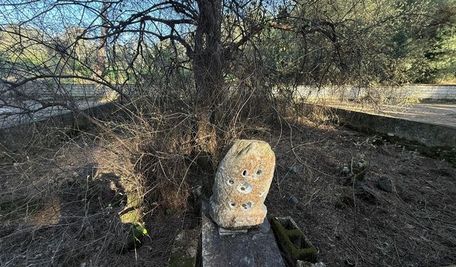 Muğla’da Nur indiği söylenen 2 asırlık adak taşı ortadan kayboldu