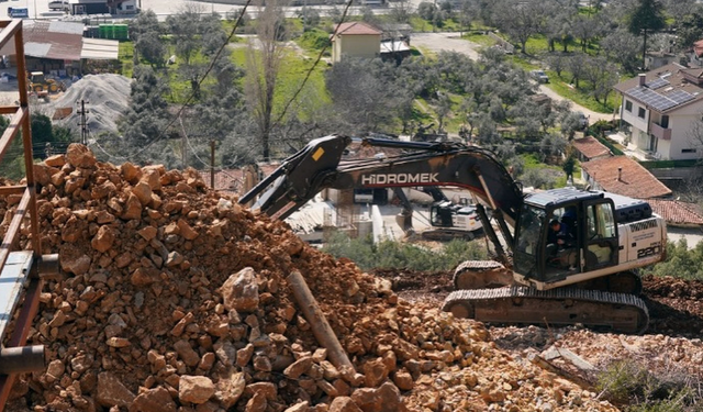 Ula’nın içme suyu hatları yenileniyor