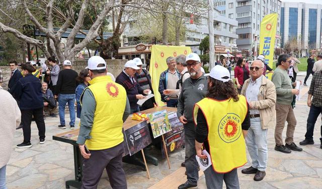 Muğla’da Eğitimcilerden Şiddete Karşı Yaşam Nöbeti