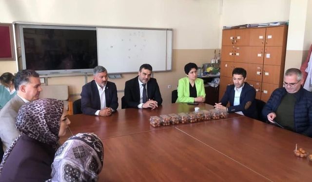 Yatağan'da şehit öğretmen ve öğrenciler için lokma hayrı