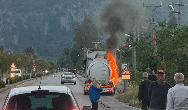 Ortaca’da Yakıt Tankerinde Korkutan Yangın