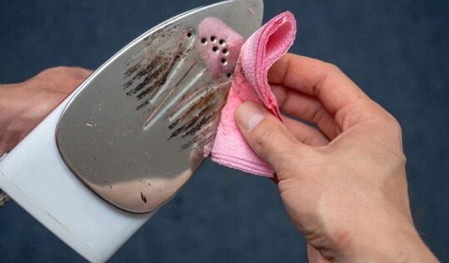 Ütülerdeki geçmek bilmeyen lekeler için yeni yöntem açıklandı