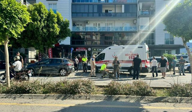 Yaya geçidinde duran motosiklete arkadan çarptı: 1 yaralı