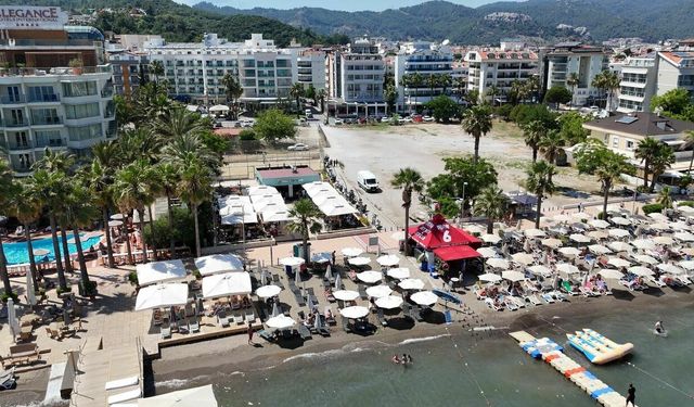 Marmaris’te Halk Plaj Kafe Yoğun İlgi Görüyor