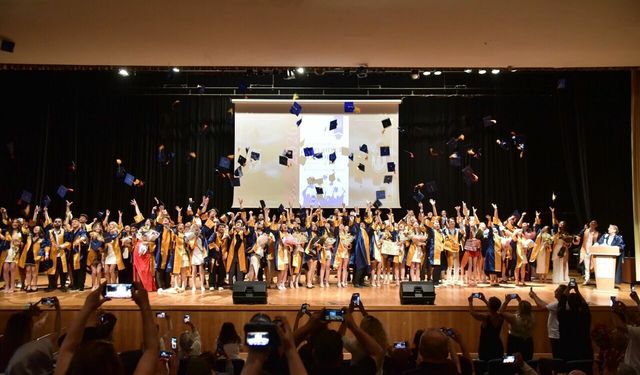 MSKÜ Turizm Fakültesi Mezunlarını Sektöre Uğurladı