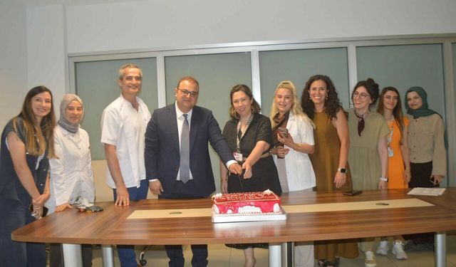 Muğla’da diyetisyenler günlerini pasta ile kutladı