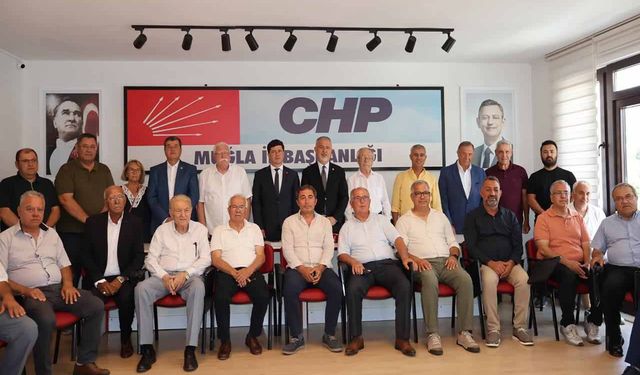 CHP’li Eski İl Genel Meclisi Üyelerinden Özgür Özel’e Destek