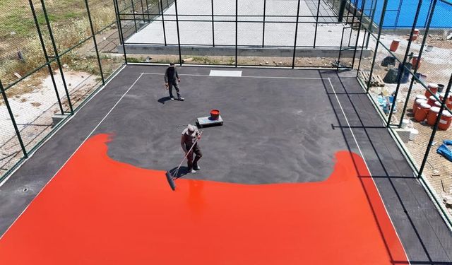Marmaris’te Semt Spor Sahaları Beş Mahallede Sona Yaklaştı