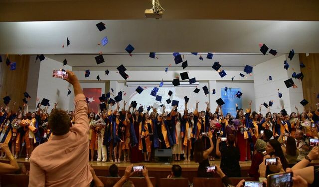 Dalaman MYO’da Mezuniyet Heyecanı