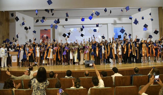 Yatağan MYO’da Mezuniyet Coşkusu