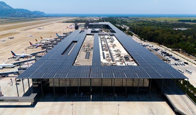 Dalaman Havalimanı Güneş Enerjisinde Dünya İlki Oldu