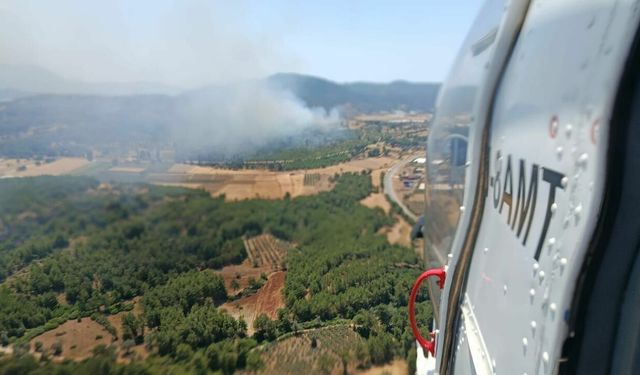 Seydikemer’de orman yangınına havadan ve karadan müdahale
